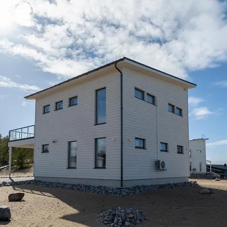 Seaside By Paradise - Uusi Korkeatasoinen Huvila Hiekkasaerkaet ヴィラ