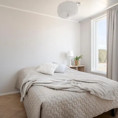 Villa Seaside By Paradise - Uusi Korkeatasoinen Hiekkasaerkaet