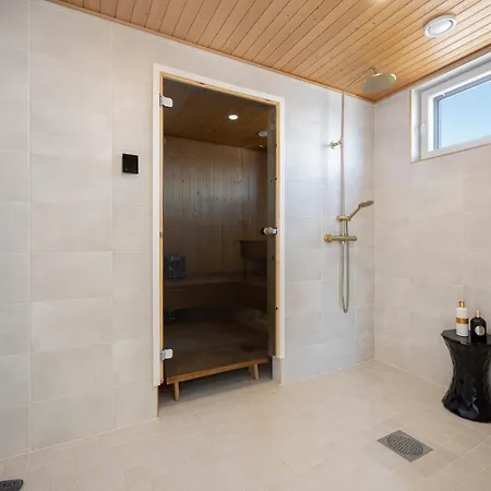 ヴィラ Seaside By Paradise - Uusi Korkeatasoinen Hiekkasaerkaet *