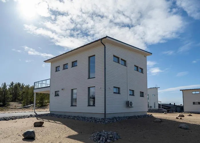 Seaside By Paradise - Uusi Korkeatasoinen Hiekkasaerkaet Villa