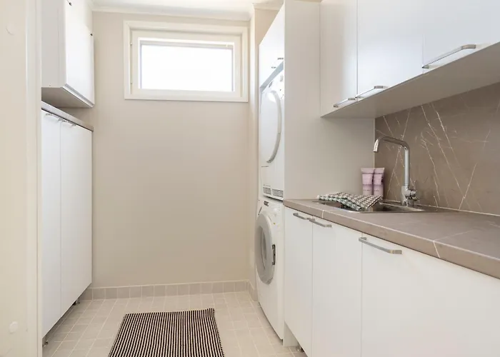 Seaside By Paradise - Uusi Korkeatasoinen Hiekkasaerkaet Villa